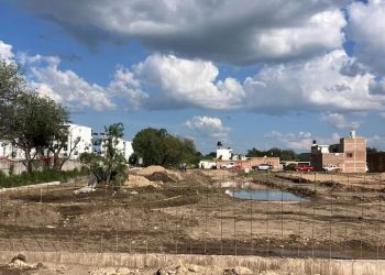 Asalto en Iztapalapa sorprende a automovilistas en pleno tráfico