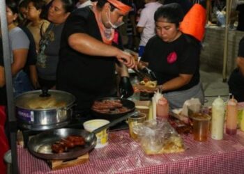 Multitudinario cierre del Primer Festival del Jocho Chetumaleño en Playa del Carmen