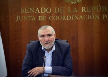 Adán Augusto López aclara impuestos pagados por «asesorías legales»