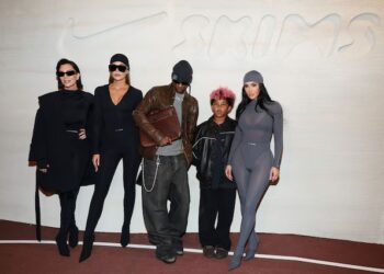 Travis Scott se reencuentra con las Kardashian en Nueva York: un momento lleno de emoción