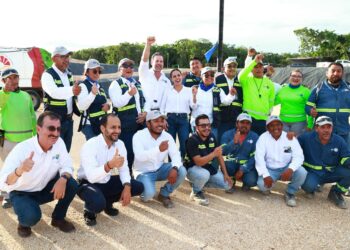 Ana Paty Peralta inaugura una nueva celda en la Parcela 175 para la disposición de basura