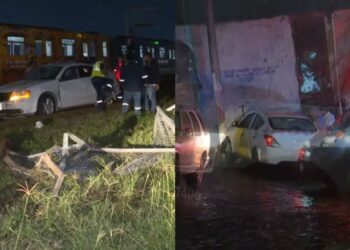 Auto invade vías del Tren Ligero en Tlaquepaque