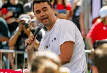 Asesinato Político: Conmoción por la muerte de Charlie Kirk, aliado de Trump, en evento universitario