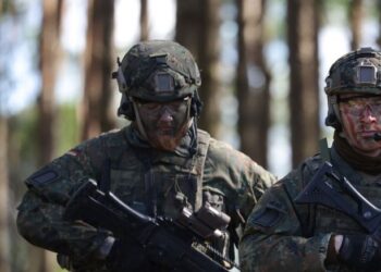 Lavrov acusa a la UE de querer revivir la “máquina de guerra” europea