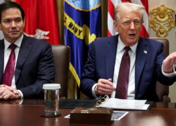 «Operativo antidrogas en el Caribe: EE. UU. hunde una embarcación vinculada a Venezuela»