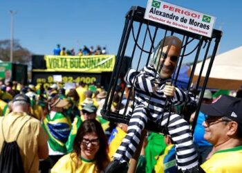 «Un país polarizado: Brasil se moviliza a favor y en contra de Bolsonaro»