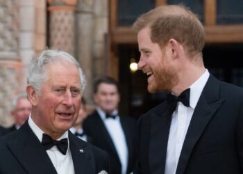 «Encuentro real entre el príncipe Harry y el rey Carlos III: ¿Se acerca la reconciliación?»