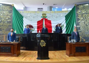 «Congreso de Chihuahua prohíbe narco-corridos en escuelas para frenar la violencia»