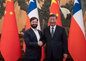 Chile y China avanzan en proyecto de cable submarino para nueva conexión transpacífica