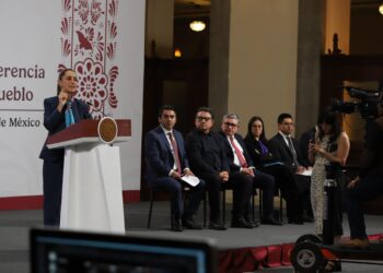 Claudia Sheinbaum destaca la reducción de salarios de los ministros de la SCJN como un acto simbólico