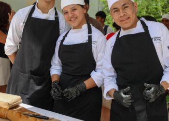Conmemoran 25 Años de Aniversario de la Universidad del Caribe con Récord Mundial (1)