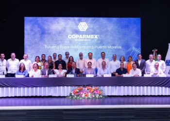 Estefanía Mercado respalda la unidad empresarial en la toma de protesta de COPARMEX