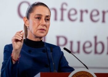 «Gobierno exige a farmacéuticas cumplir entrega de medicamentos y advierte sanciones”
