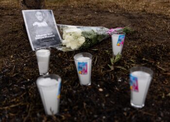 Homenaje a un Profesor Rosas Blancas en Memoria de Eduardo Noé García Morales