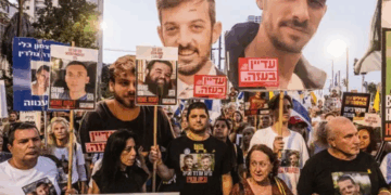 Familias de rehenes acusan a Netanyahu de sabotear acuerdo