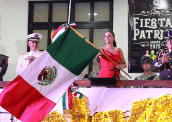 Ana Paty encabeza Grito de Independencia en Cancún a más de 22 mil personas