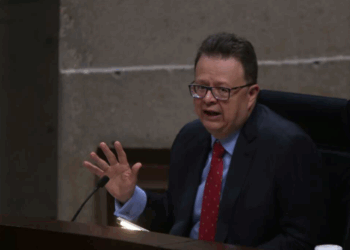 La Tensión Electoral y la Posición del Tribunal: Un Debate Sobre la Legalidad