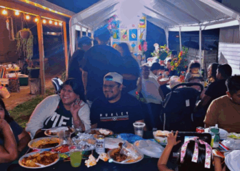 Mexicanos en EE.UU. celebran fiestas patrias en la intimidad de sus hogares