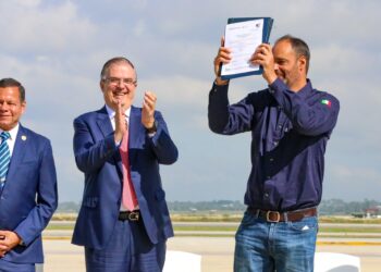 México despega con el Halcón 2.1, la primera aeronave 100% nacional