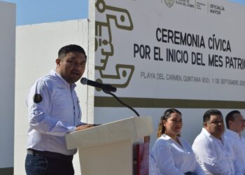 Playa del Carmen inicia el mes patrio con unidad y compromiso ciudadano