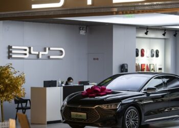 Propuesta de Aranceles a Autos Chinos Afectará a los Consumidores