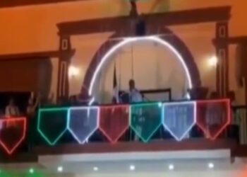 🤦‍♂️VIDEO/ ¡Grave error! Alcalde de Escárcega se equivoca en el Grito al decir “Josefa Ortiz de Pinedo”