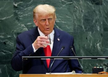 Trump Denuncia un Plan en su Contra y Exige Arrestos tras Fallas en la Asamblea General