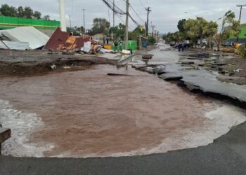 Una Tubería Explota en Tijuana y Deja a 638 Colonias Sin Agua