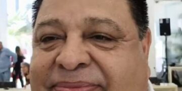 Regidor Orlando Muñoz reconoce avances en seguridad y pide mayor transparencia en Playa del Carmen