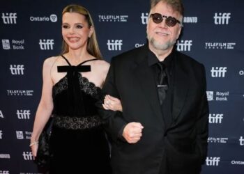 🎬 Guillermo del Toro revela que Frankenstein es su historia más íntima: “Es sobre mi padre y yo”