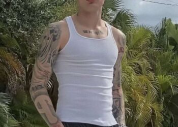 Peso Pluma sorprende con un cambio de look radical y redes enloquecen