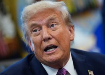 Trump advierte: EU derribará aviones venezolanos que representen amenaza