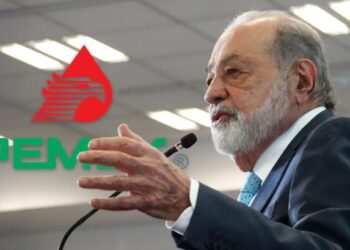 «Slim firma contrato millonario con Pemex para perforación de pozos»