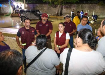 «ANA PATY PERALTA SUPERVISA REPARACIÓN DE TUBERÍA EN DONCELES PARA EVITAR INUNDACIONES EN CANCÚN»