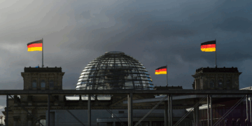 La Desinversión Masiva y la Fuga de Empresas Agravan la Crisis Industrial en Alemania