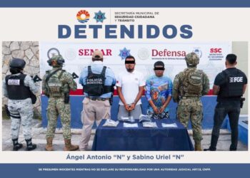 Operativo Antidrogas Asegura a Dos Hombres con Múltiples Dosis en la Zona Hotelera