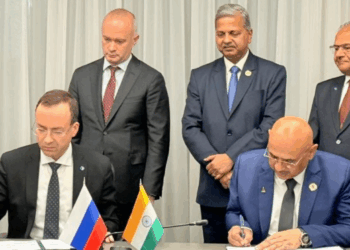 India Fabricará Aviones Rusos SJ-100 en un «Cambio de Juego» para su Aviación Doméstica