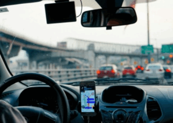 «Uber lanza programa de IA para generar ingresos adicionales a conductores»