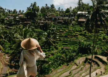 Turismo Masivo en Bali: El «Paraíso» Cae Víctima de su Propio Éxito de Instagram