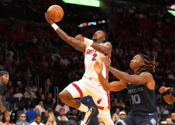 «Arrestos sacuden la NBA: Billups y Rozier involucrados en red de apuestas ilegales»