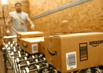 «Amazon apuesta por la automatización para reducir contrataciones en sus almacenes»