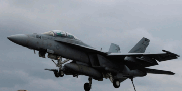 «Se hacen Investigaciones sobre los accidentes aéreos del USS Nimitz en el Mar de China»