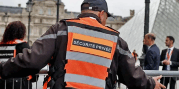 «Robo en el Louvre: Detienen a dos sospechosos que planeaban huir del país»