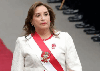 Congreso Destituye a Dina Boluarte en Medio de Ola de Violencia