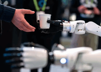 El debate sobre los despidos: ¿es la inteligencia artificial la única culpable de los recortes masivos?