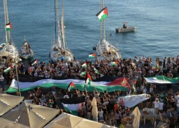 Flotilla a Gaza Entra en Zona de Riesgo con Retraso de Fragata Española y Presión de Italia