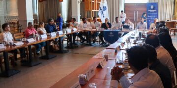 Fomentan la Seguridad en Playa del Carmen mediante reunión con empresarios