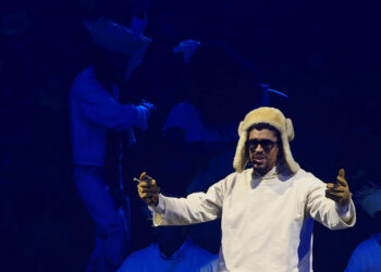 Gobierno de Trump Desplegará Agentes Migratorios en Concierto de Bad Bunny
