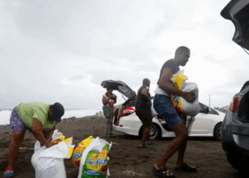 Huracán Melissa: La «Tormenta del Siglo» Azota Jamaica Tras Dejar 7 Muertos
