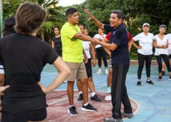 Imparten Clase de Defensa Personal en Cancún para Fomentar la Prevención
